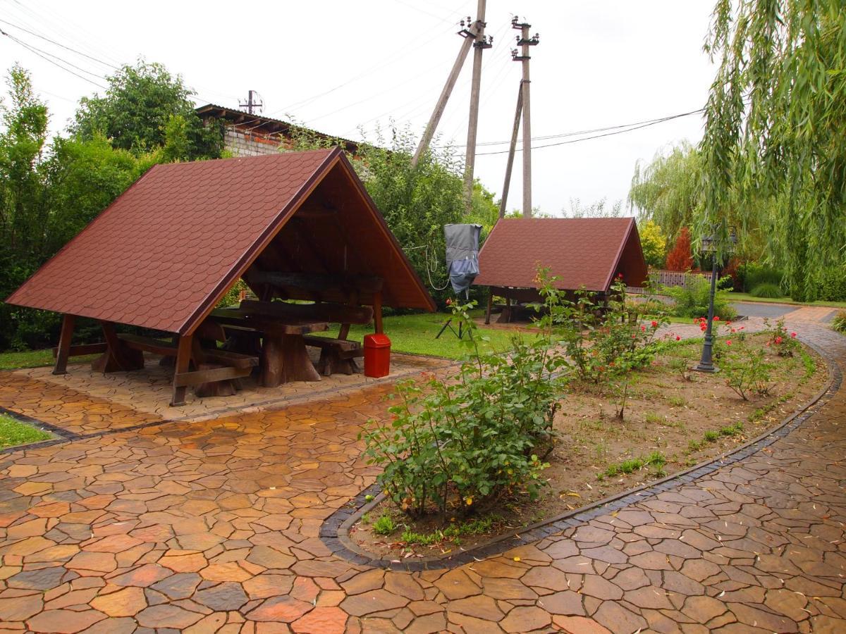 Tulipan Hotel Aquapark Vyshkove Exterior foto